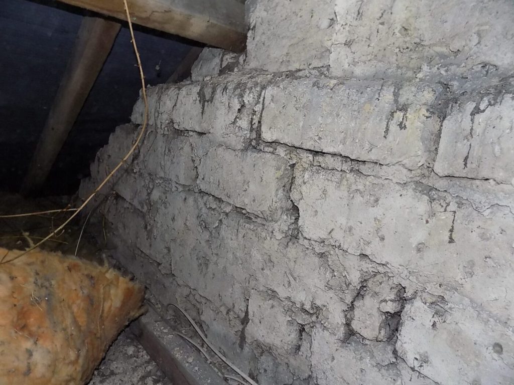 Example of a Clay Lump Wall
